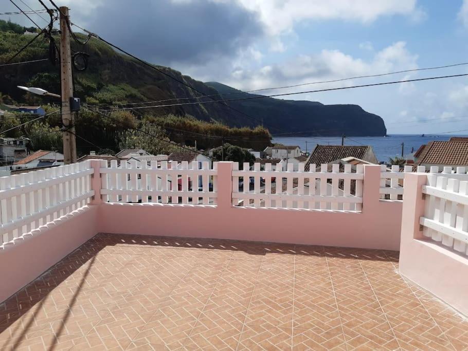Casa Da Ribeira - Mosteiros Моштейруш Экстерьер фото